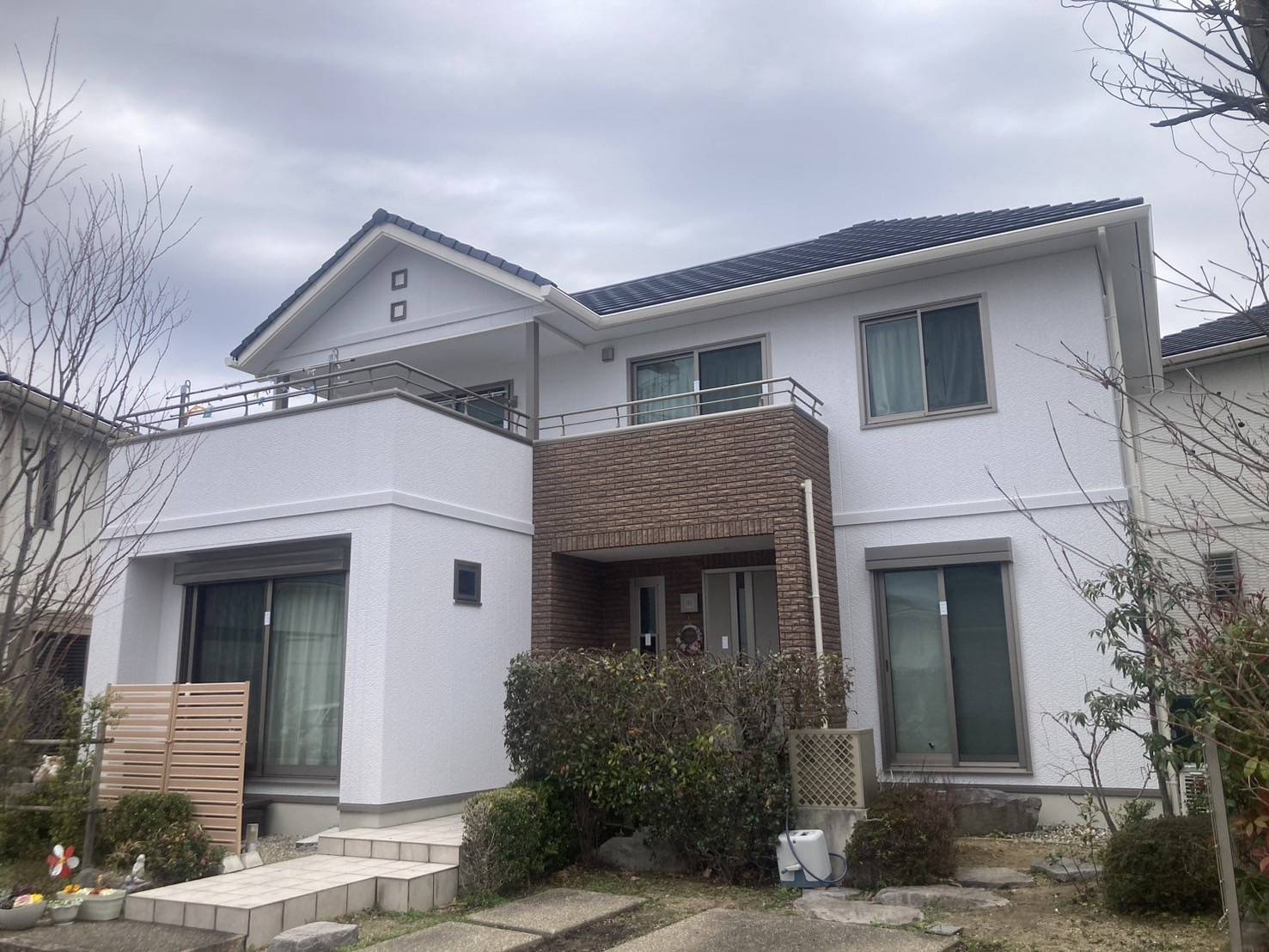 四日市市 I様邸 外壁塗装リフォーム／屋根瓦ビス緩み戻し