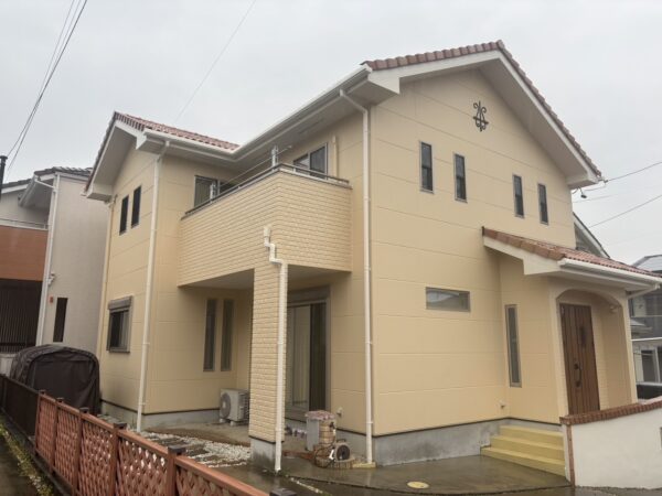四日市市 N様邸 外壁塗装リフォーム／屋根瓦ビス緩み戻し
