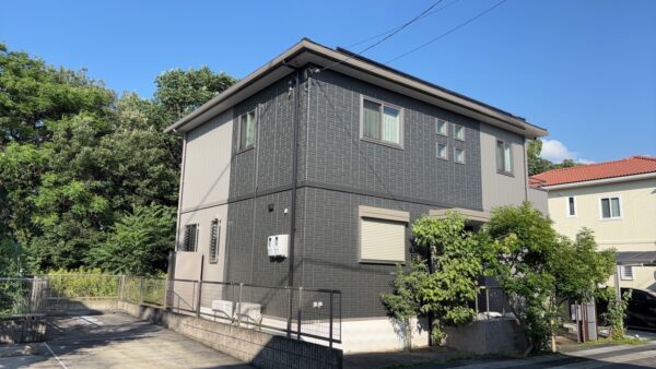 四日市市 A様邸 外壁塗装リフォーム／屋根瓦ビス緩み戻し／鳩巣除けネット設置